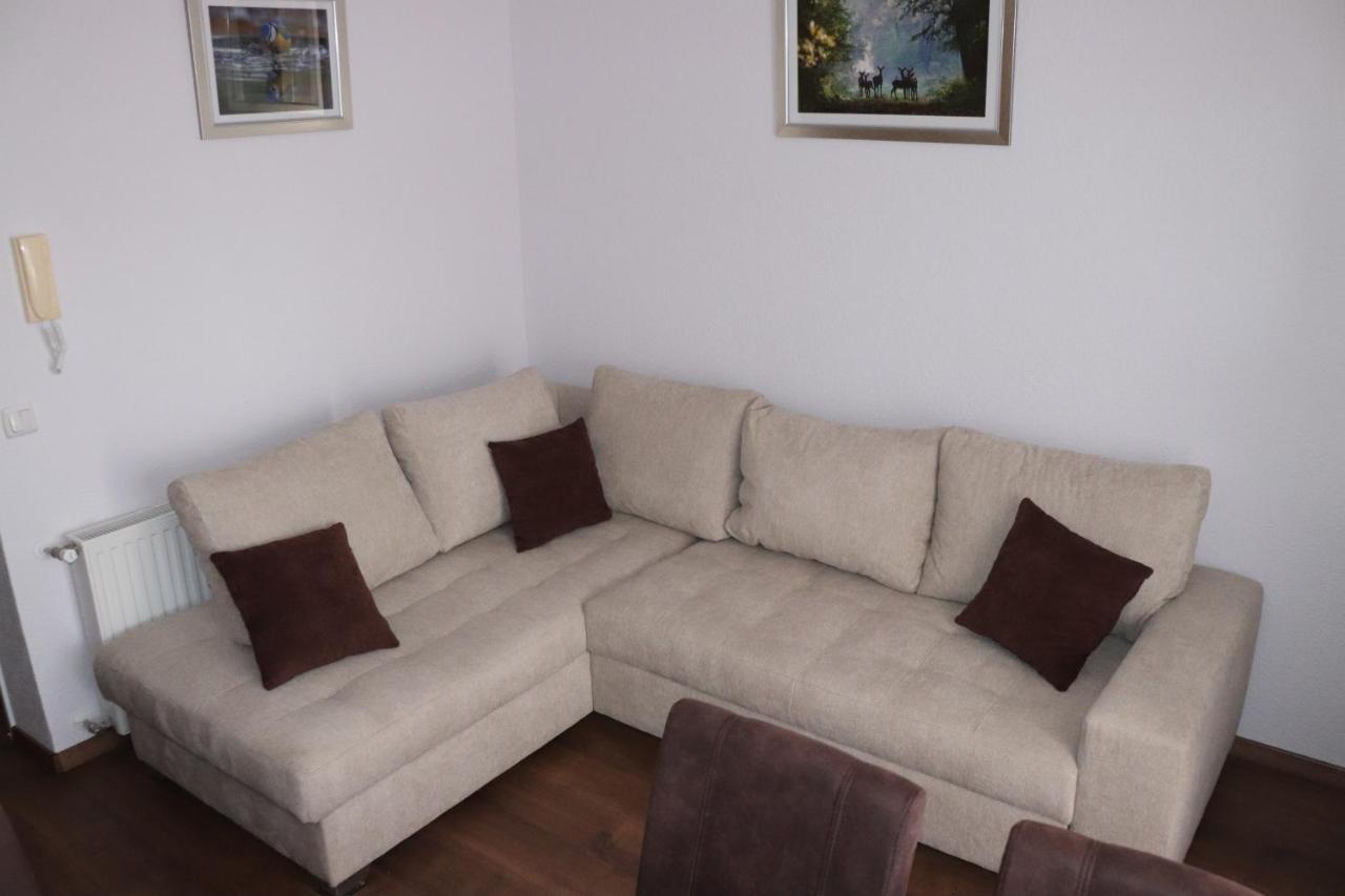 Liget Apartmanhaz Kehidakustany Luaran gambar